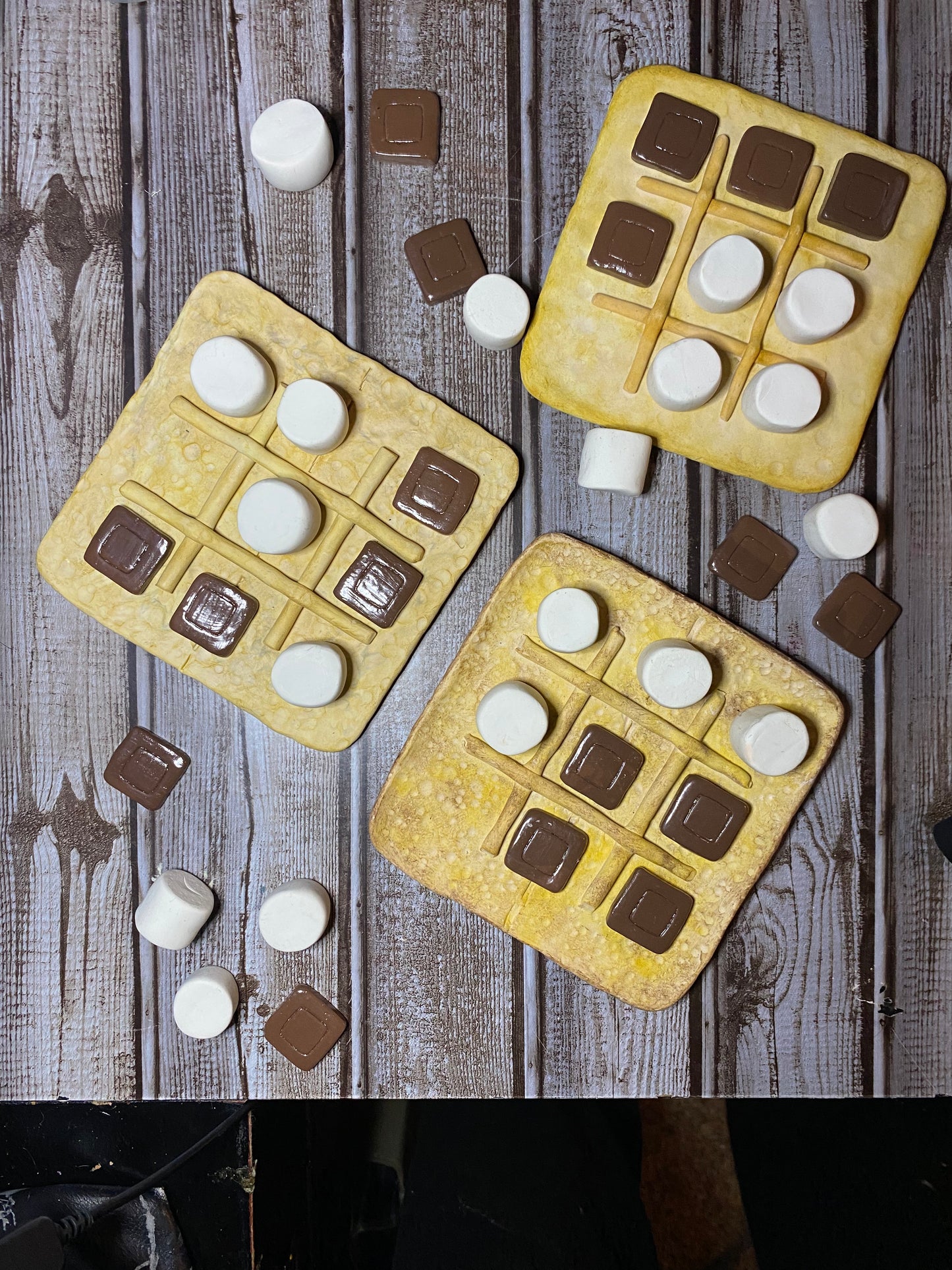 “S’mores” Tic Tac Toe set