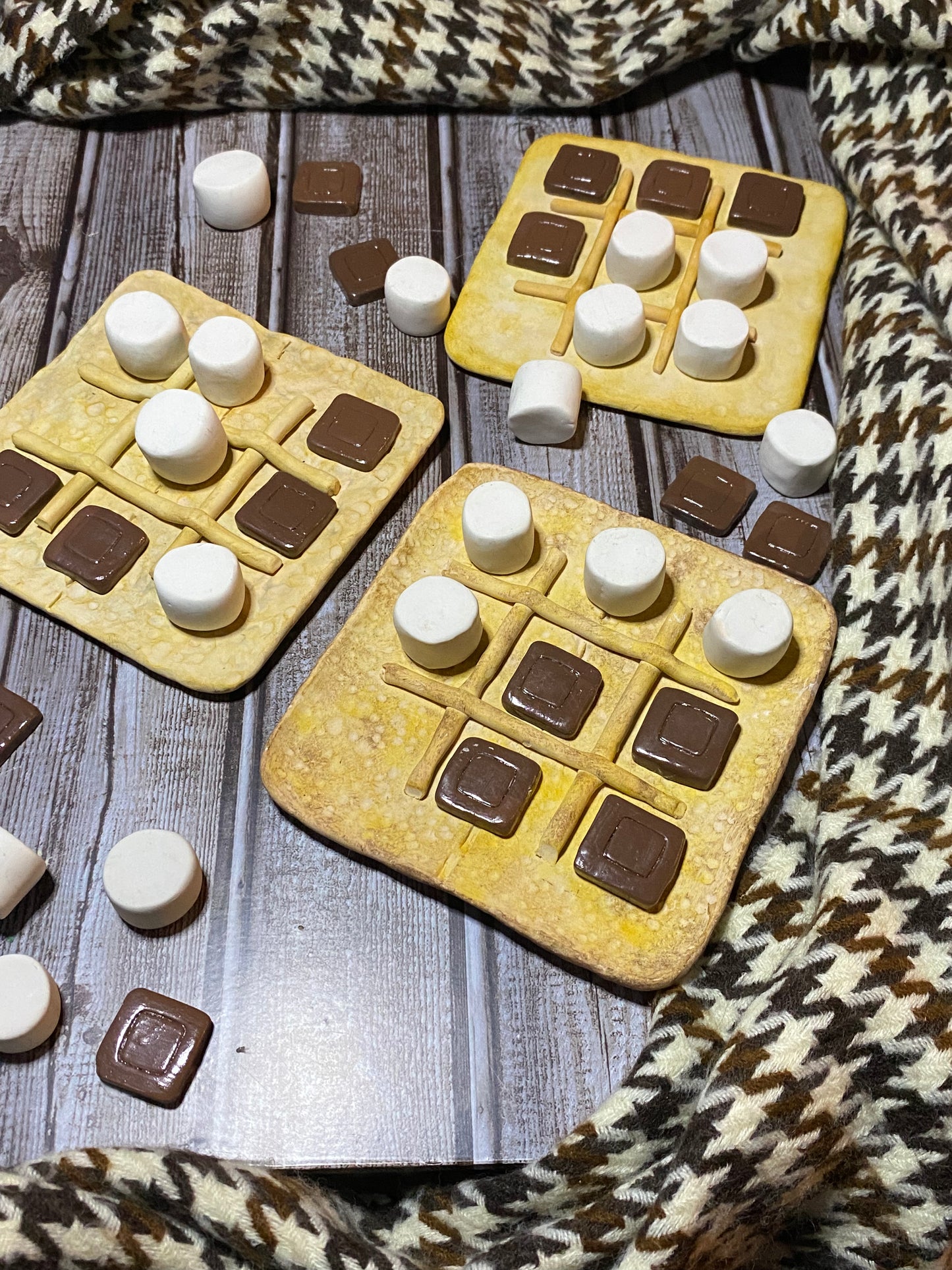 “S’mores” Tic Tac Toe set